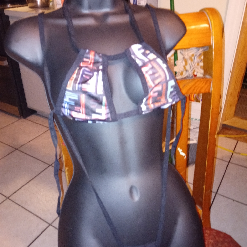 Two-piece thong set